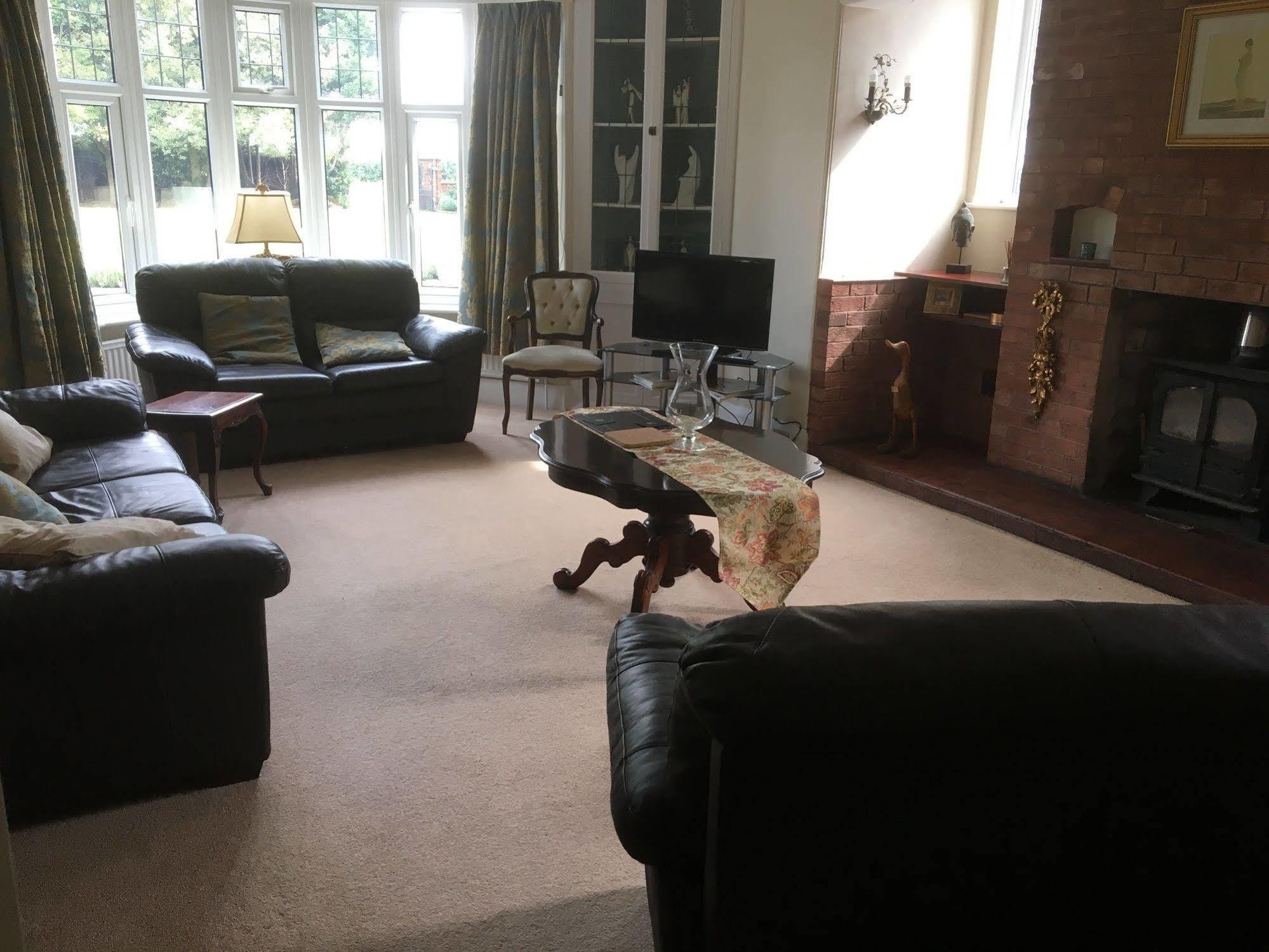 Westergate House Bed & Breakfast 3*